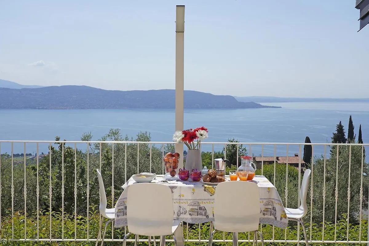 D1Mora Roccoli1 - Pretty Studio In Villa With Pool Toscolano Maderno Italy