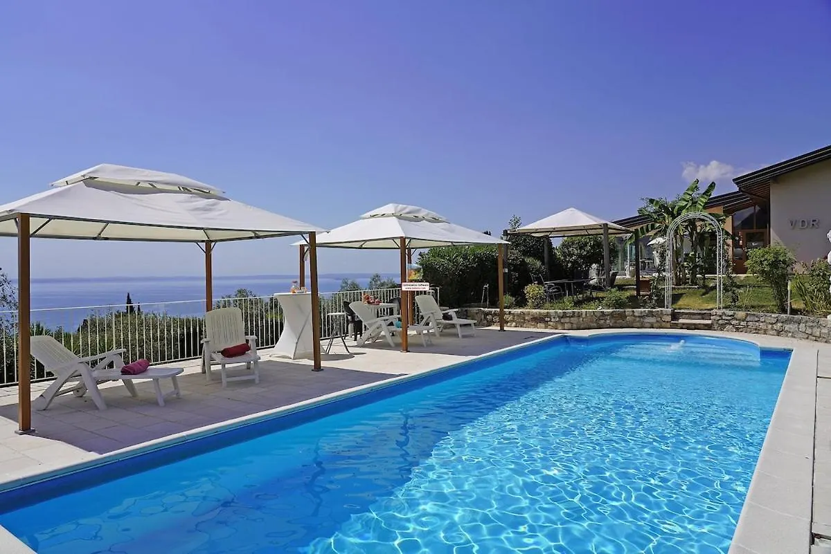 D1Mora Roccoli1 - Pretty Studio In Villa With Pool Toscolano Maderno 0*,